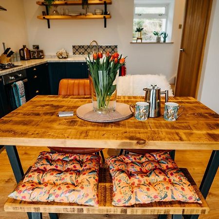 The Little Cottage By Truabode Holiday Lets & Short Lets Newquay - Parking, Wifi & Pet Friendly Браунеберг Экстерьер фото