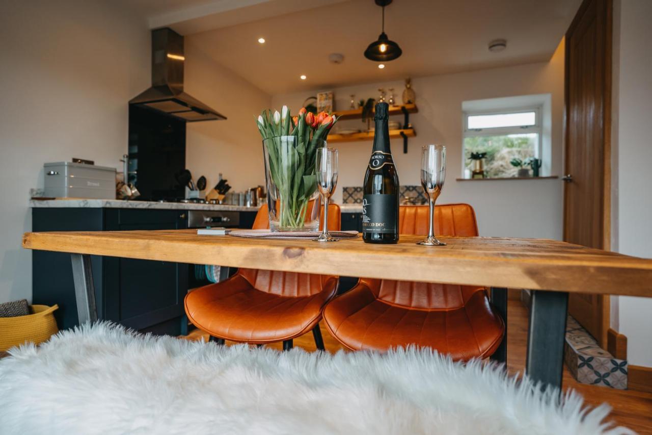 The Little Cottage By Truabode Holiday Lets & Short Lets Newquay - Parking, Wifi & Pet Friendly Браунеберг Экстерьер фото
